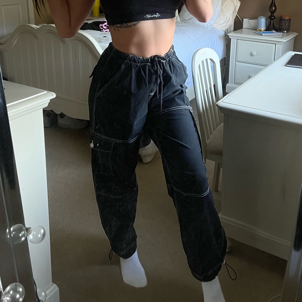 black cargo pants: garage size small
